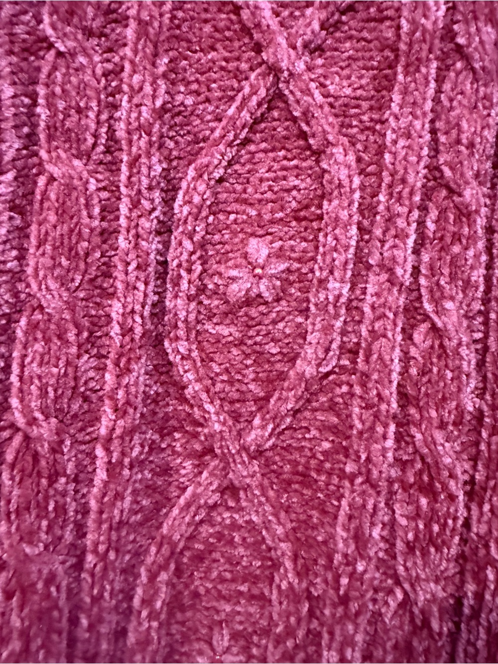 Alfred Dunner Rose-Red Chenille Cable Zip-Front Cardigan w/small beading size XL - Picture 2 of 9